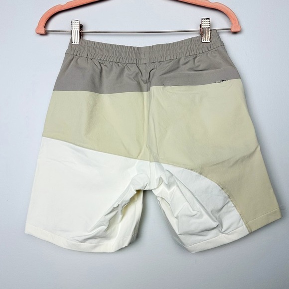 Outdoor Voices NWT Truffle Calcite Milk Stone RecTrek 7” Colorblock Short SZ 2XS - Picture 5 of 7